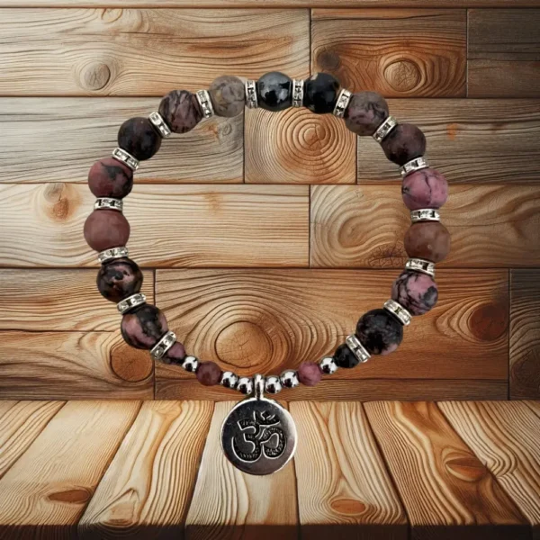 BRACELET FEMME RHODONITE AVEC MEDAILLON AUM - 20CM