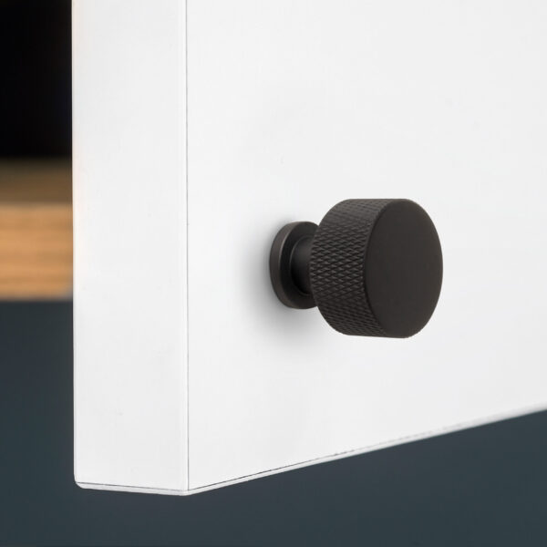 Emuca Lot de 10 boutons pour meubles Argos, diamètre 30mm, Aluminium, Peint en noir – Image 2