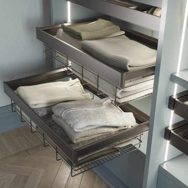 Emuca Kit tiroir en fil métallique et rack ajustable Quartz pour armoires, glissières extension totale et à fermeture douce, Module 70cm, Finition Titane – Image 2
