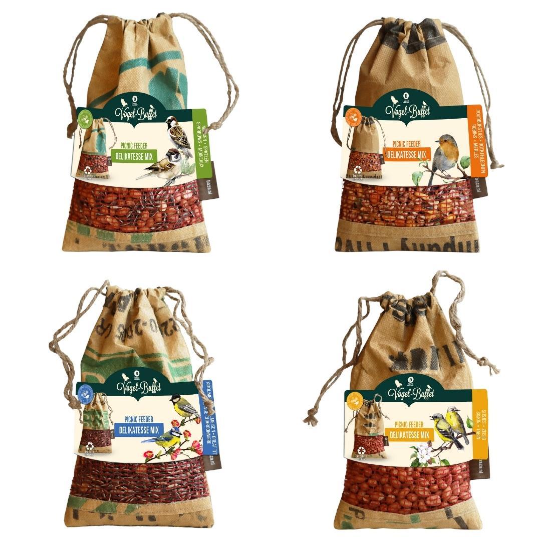 Bird Buffet | Vogelvoer Picknick mix Set van 4 | 4x 300gr en pot. Plante verte type Bird Buffet | Vogelvoer Picknick mix Set van 4 | 4x 300gr, livrée en pot, idéale pour intérieur lumineux.