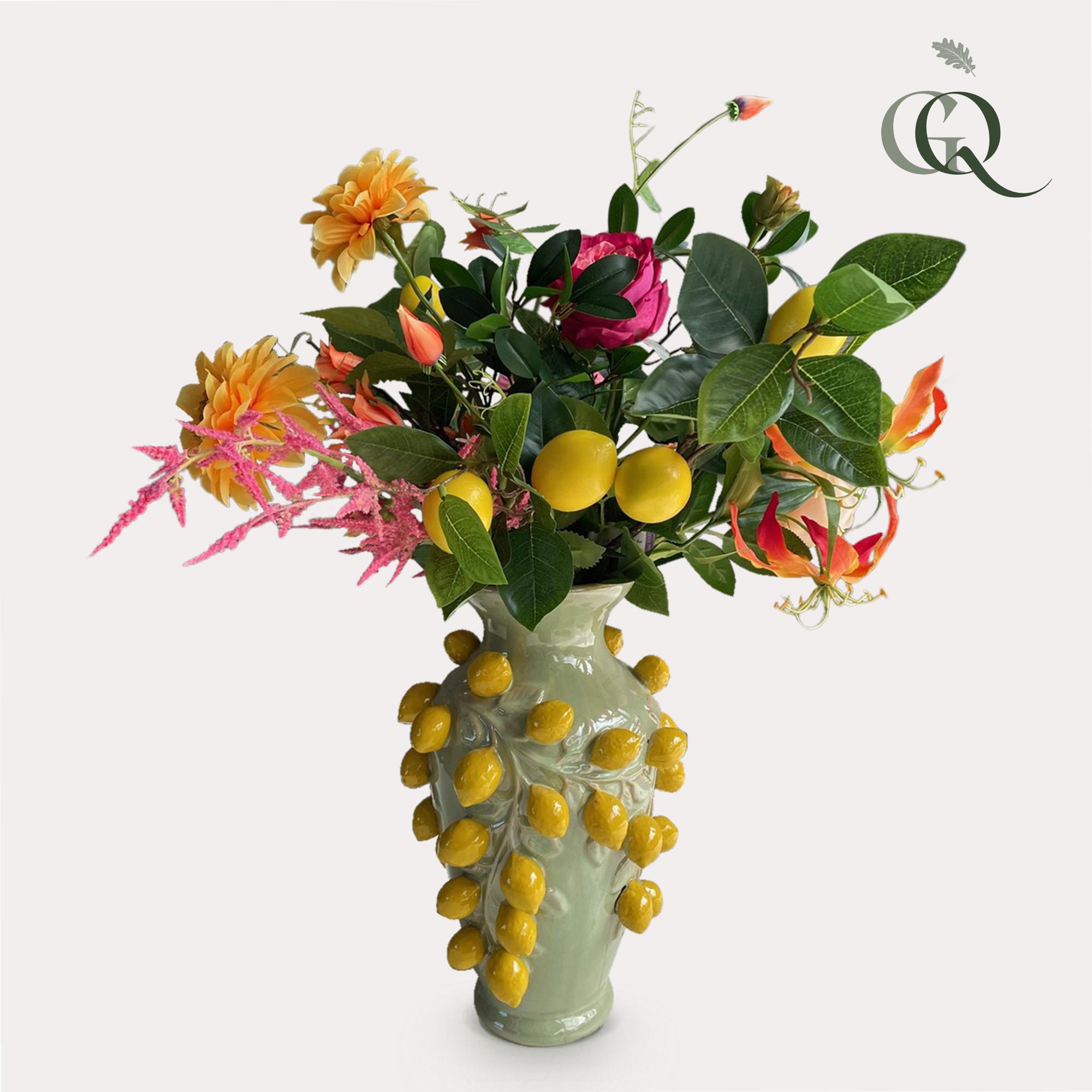 Kunstbloemen en pot. Plante verte type Kunstbloemen, livrée en pot, idéale pour intérieur lumineux.