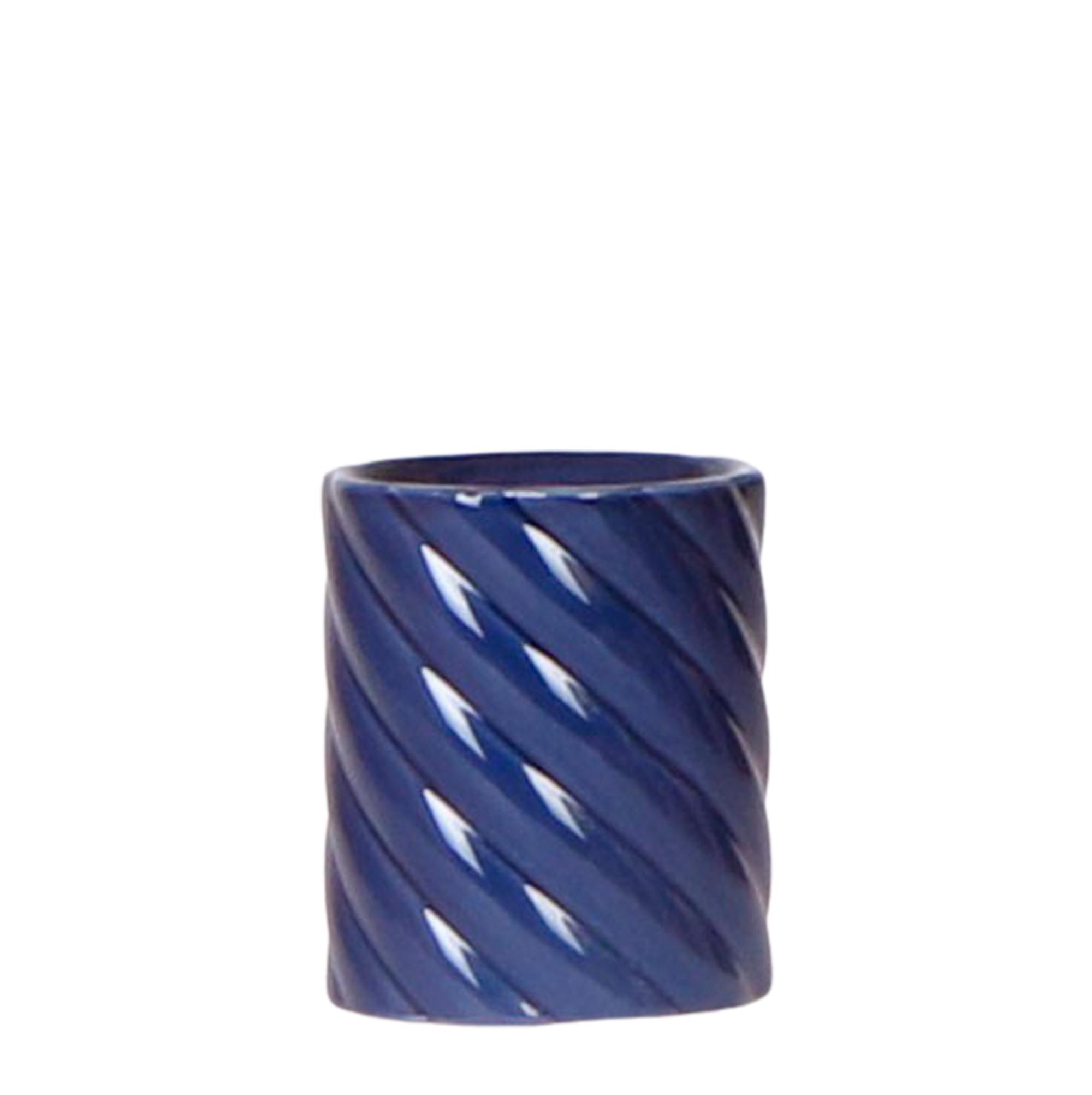 Kolibri Home | Candy sierpot | Hoog en pot Ø6cm. Plante verte type Kolibri Home | Candy sierpot | Hoog, livrée en pot, idéale pour intérieur lumineux.
