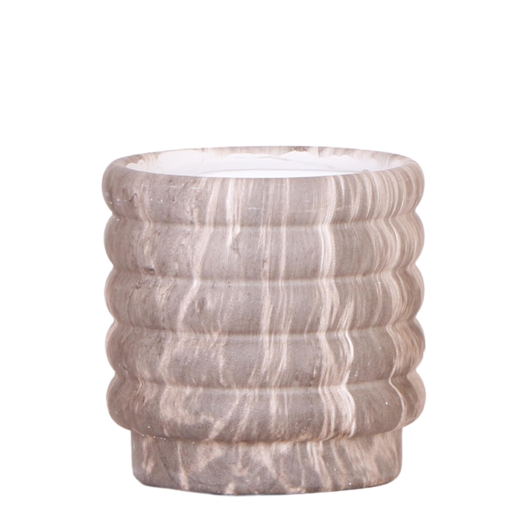 Kolibri Home | Marble pot en pot Ø9cm. Plante verte type Kolibri Home | Marble pot, livrée en pot, idéale pour intérieur lumineux.