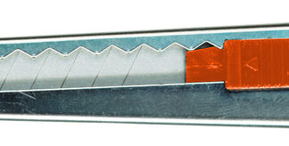 CUTTER METAL PLAT 9MM