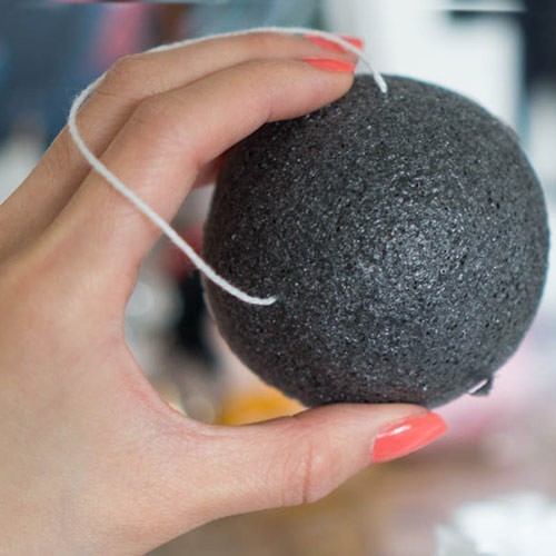 Éponge Konjac - Charbon- Vendu par 1 – Image 3