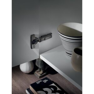 Charnières amorties 110° - à visser - entraxe 48 - coudure 0 - Silentia + Titanium - SALICE - 610912