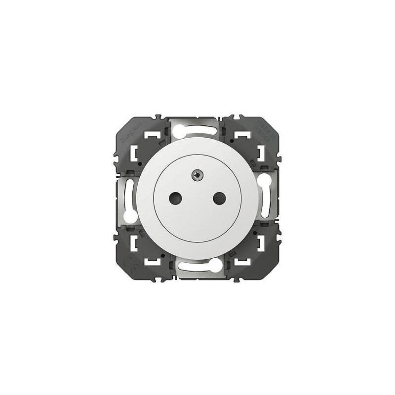 Triple prise de courant 2P+T Surface dooxie 16 A précâblé blanc - Legrand - 632983 – Image 2