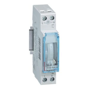 Interrupteur horaire programmable analogique cadran vert journalier avec réserve marche - Legrand - 364862