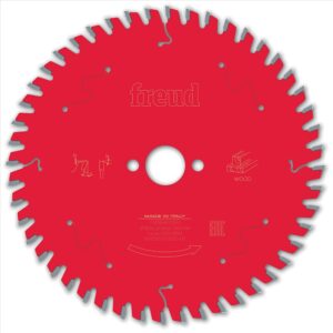 Lame carbure finition bois pour scies circulaires diamètre 190 mm, alésage 30, épaisseurs traits 2,4/1,6 mm, 48 dents - FREUD - 222793